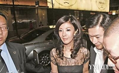 查<em>小说</em>一对双胞胎姐妹,妹妹替姐姐<em>嫁</em>入豪门,姐