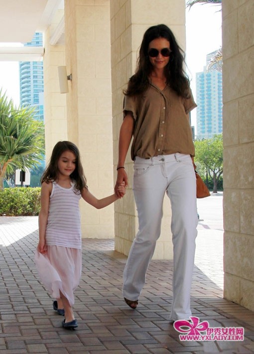 小苏瑞吃雪糕的照片萌翻了多少