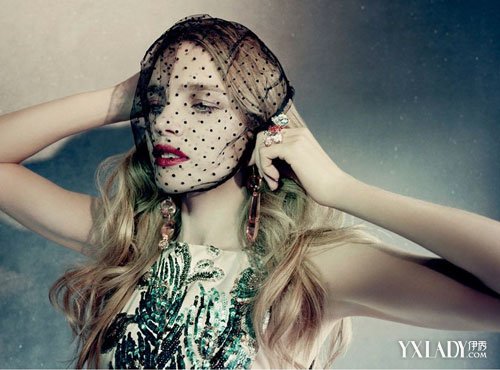 斯灰姑娘Natalia Vodianova演绎奢侈品牌高定系