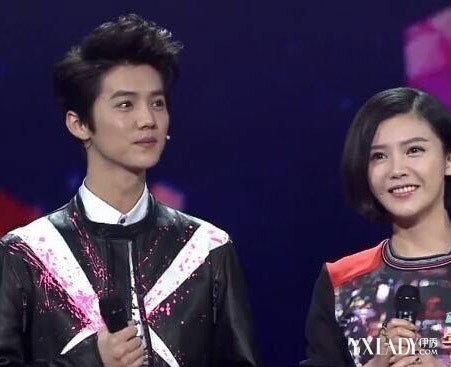 【图】 鹿晗跨年 晚会身穿48万手绘皮衣 山本耀