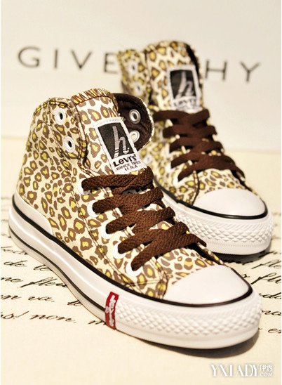 【图】豹纹帆布鞋 带给你女人粗放的美(3)_豹纹