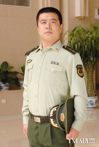 【图】武警夏装曝光 武警部队换发武警07式服