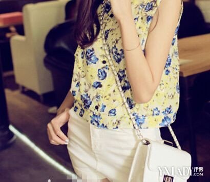 【图】<em>紧身</em>白色牛仔<em>短裤图片</em>展示 潮流<em>搭配</em>让