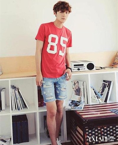 【图】<em>短裤帅哥图片</em> 时尚<em>短裤</em>教你穿出型男风