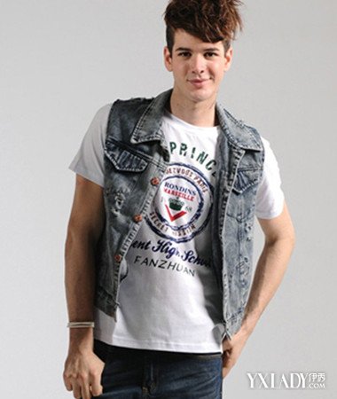 【图】盘点无袖<em>牛仔马甲搭配男</em> 4款搭配穿出无