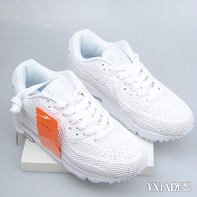 【图】气垫跑步鞋的图片展示 一双良好的慢跑