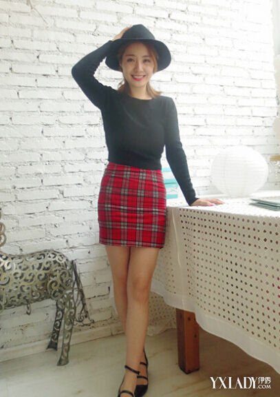 【图】秋天穿<em>什么衣服好看</em> <em>针织衫配</em>时髦美裙