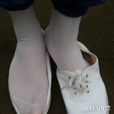 【图】盘点帆布鞋白袜图片 懂得如何搭配才是关键