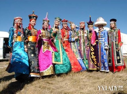 【图】新疆民族服饰介绍 领略异域风情的独特魅力