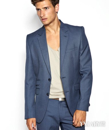 【图】分享男士西装外套怎么搭配 最时尚的潮流搭配法则
