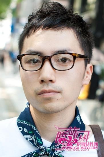 玩转新花样 <em>日本</em>男生<em>秋季</em>5款新发型(组图)_<em>流行</em>