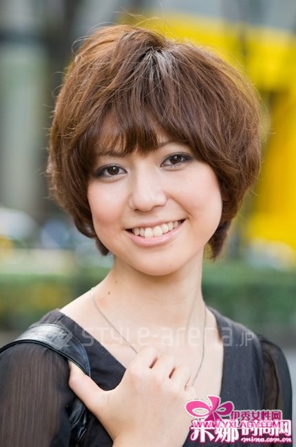 秋季<em>短发</em>新鲜面貌(5)_流行<em>发型</em>