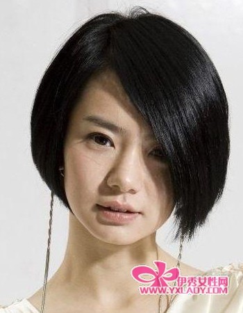 干练性感 20位女星演绎精灵系短发(组图)(4)_流行