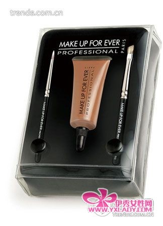 5款秘密工具 帮你打造自然美眉(组图)_潮流彩妆