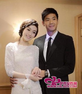 【明星<em>发型</em>】准<em>新娘</em>范玮琪美发大盘点:<em>编发</em>最