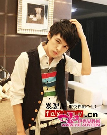 【最新男士<em>发型</em>搭配】清爽一夏 最新男士<em>短发</em>
