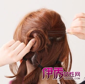 教你diy淑女<em>发型</em>【组图】