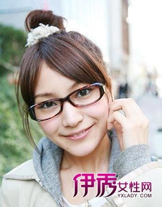 发型设计步骤图片图解非主流丸子头扎法_流行发