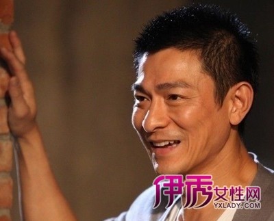 学男<em>明星</em>平头<em>发型</em>最显<em>男人</em>味