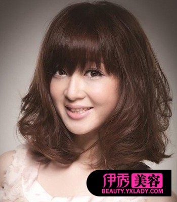 <em>梨花头发型</em>图片+彰显<em>女生</em>个性魅力