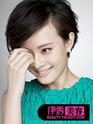 看蕾哈娜短发<em>朋克发型</em>迷人<em>朋克风格</em>(6)_流行发