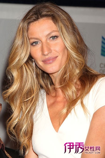 自然卷<em>适合什么发型</em> 沙滩美人自然<em>卷发</em>最值得