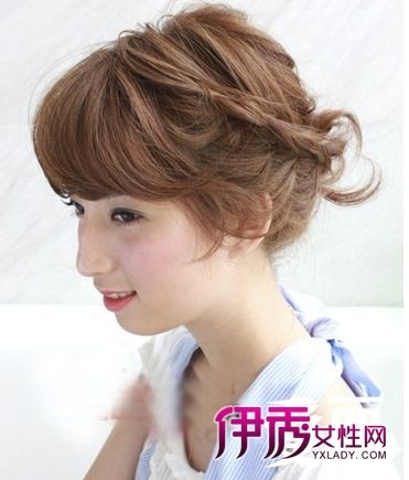 气质范儿 最新<em>中短发发型扎法</em>(2)_流行发型_美