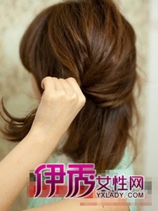 <em>中短发发型扎法</em>diy