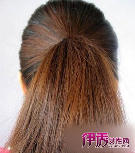 <em>包包头</em>的<em>扎法图解</em> 韩式可爱<em>包包头</em>_DIY<em>发型</em>_美