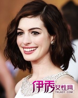 40岁女人适合的发型+熟女御姐的适龄发型