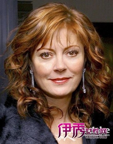 对于<em>50岁</em>的<em>女人</em>而言,头发的长短对于提升气质