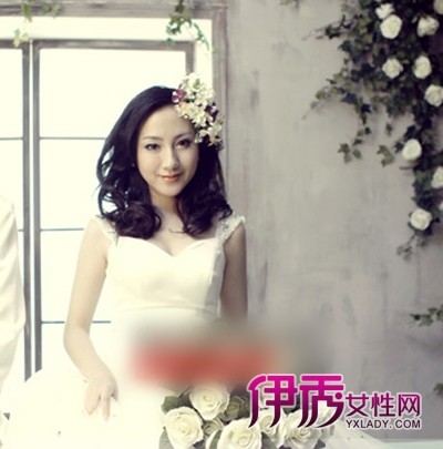 韩式新娘发型+晚装优雅出席