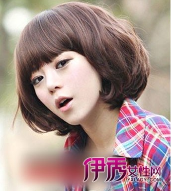 <em>女生短发</em>齐<em>刘海</em>发型 气质时尚度UP(6)_流行发