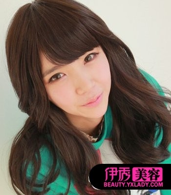 温婉系斜刘海卷发