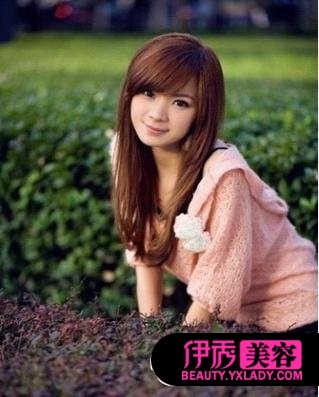 蓬松长发<em>麻花辫</em> 缔造甜美小女生_<em>流行发型</em>_美