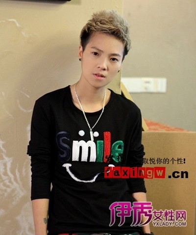 <em>2012最新男生</em>烫发<em>发型</em> 时尚潮男范(6)_流行发