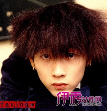 五款男生<em>玉米烫发型图片</em>_流行发型_美容-伊秀