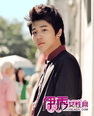 <em>男生</em>短发烫发<em>发型</em> <em>男生</em>短发纹理烫<em>发型</em>(5)_流行