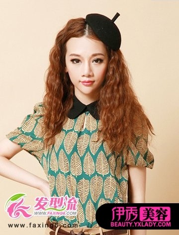 换季清新女孩青春烫发发型