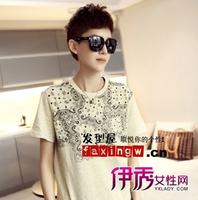 <em>帅气男孩</em>短发造型