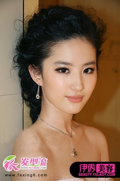 倩女刘亦菲百变<em>长发发型</em>