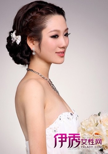 2款<em>韩式新娘发型</em>+图解<em>编发</em>盘发过程