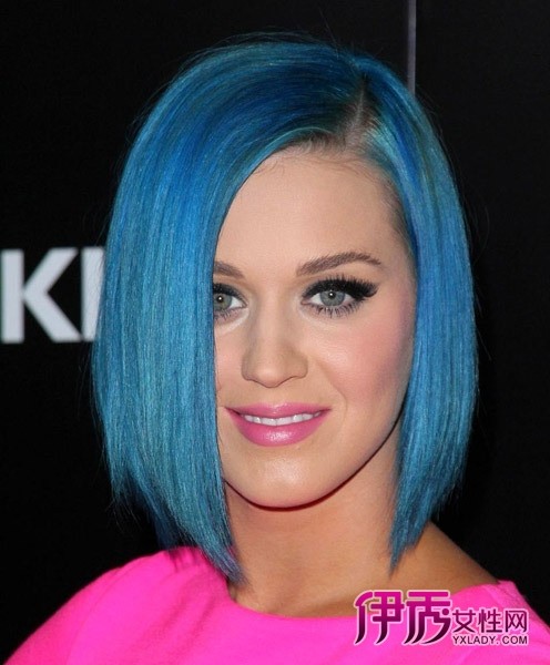 女星及肩<em>短发</em> 演绎恰到<em>好处</em>的春天美_流行发型