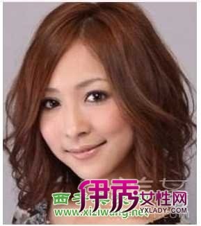 2012女生头发多的长发发型简单随性自然美_流行