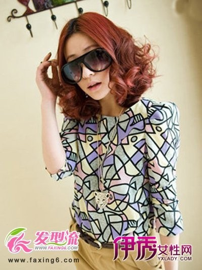 清新短发发型+彰显俏丽女人味