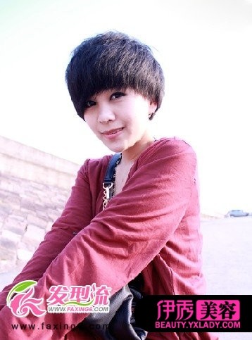 干练有气质的蓬松短发发型