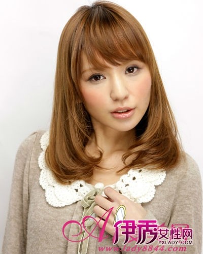 做<em>发型</em>潮流先锋 把<em>中长</em>发烫起来_<em>流行发型</em>_美