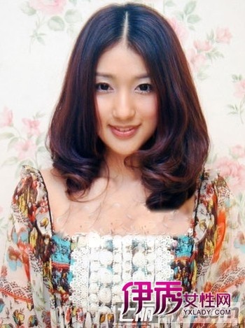 2012<em>女生中分发型</em> 最佳修颜告别大饼脸(7)_流