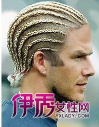 小贝<em>15年</em>13新潮<em>发型</em> 青涩中分与莫希干统治时