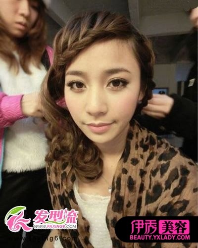 2012夏季流行的甜美<em>齐刘海发型</em>